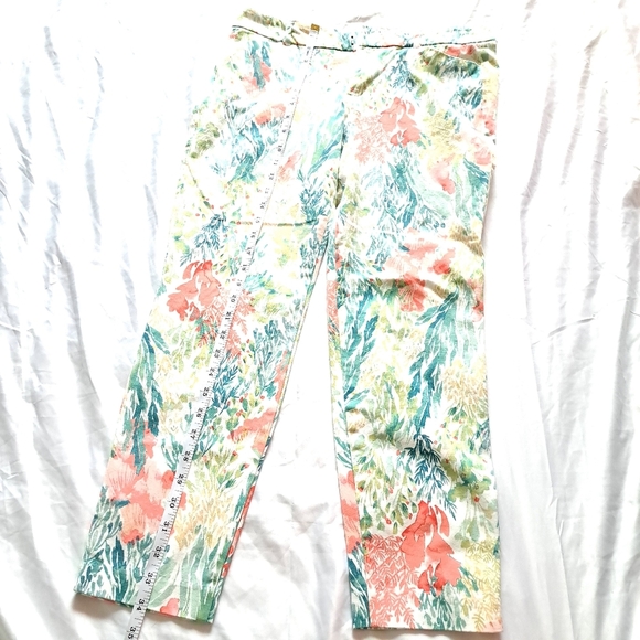 Old Navy | Colorful white pixie mid rise women's pant - Picture 8 of 12